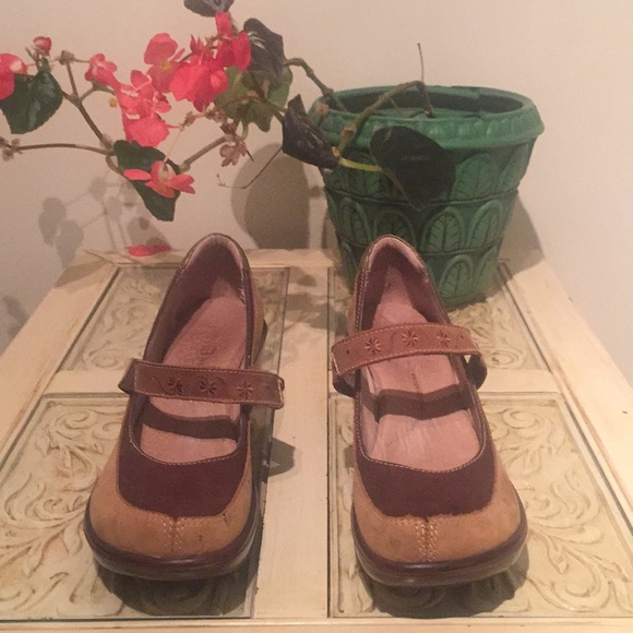 Jambu Sport Wedge Tan and Brown Leather Shoe - Picture 2 of 8